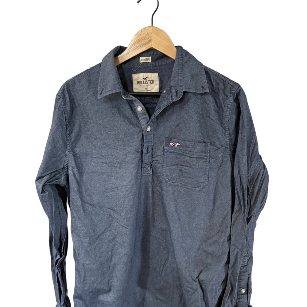 Hollister Men’s Stretch Chambray Long Sleeve Henley Button Shirt | Size M